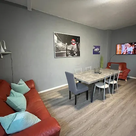 Voll Ausgestattetes Gruppenapartment Bis 6 Personen Nr 4 Apartment *