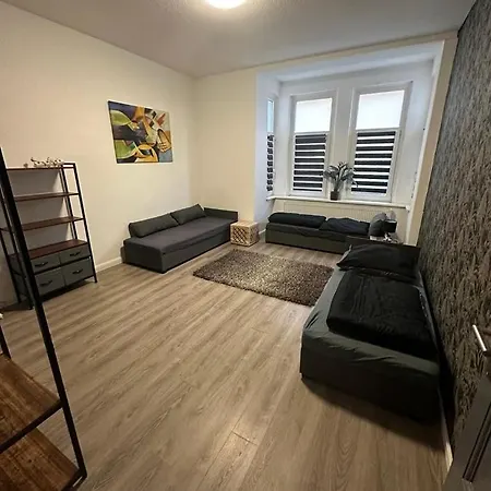 Apartment Voll Ausgestattetes Gruppenapartment Bis 6 Personen Nr 4 Magdeburg