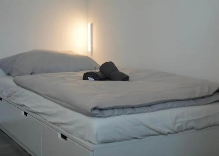 Lägenhet Voll Ausgestattetes Gruppenapartment Bis 6 Personen Nr 4