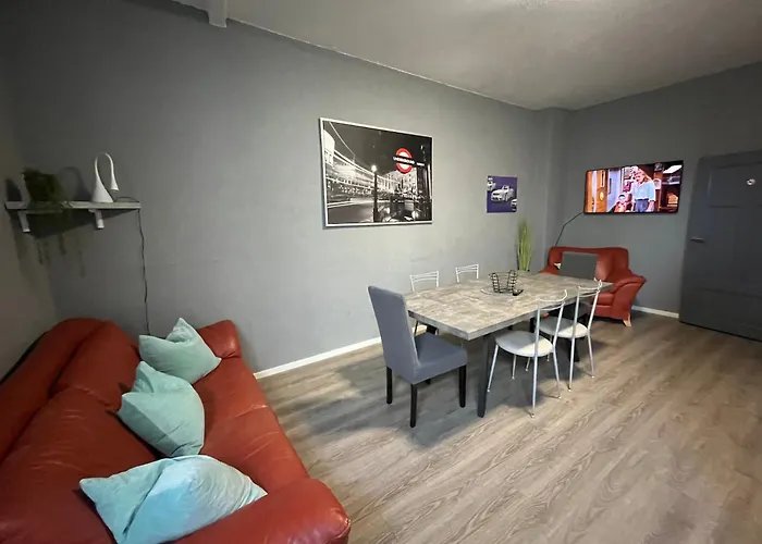 Lägenhet Voll Ausgestattetes Gruppenapartment Bis 6 Personen Nr 4